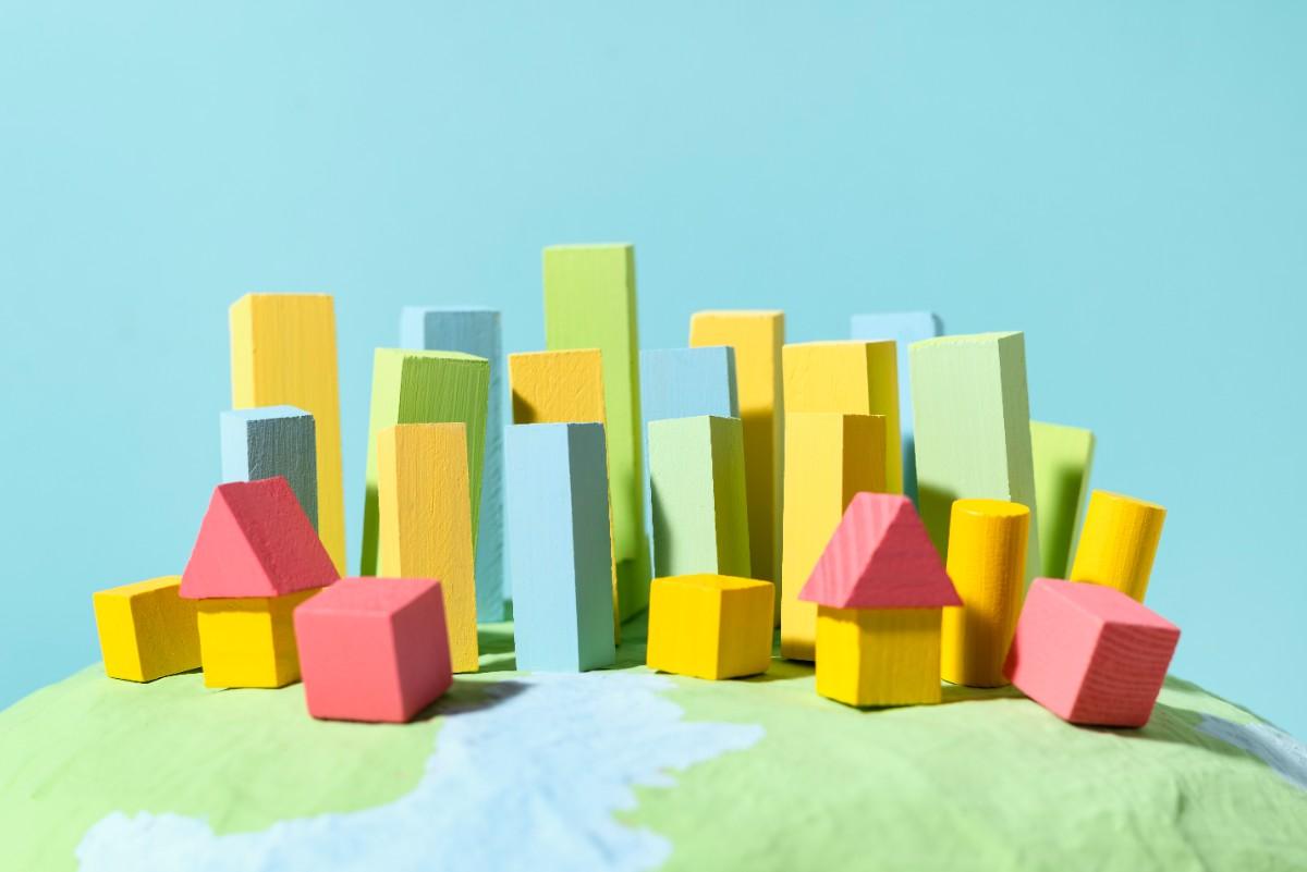 Navigating the Australian Housing Market in 2025: What Buyers & Sellers Need to Know